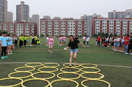 说明: C:\Users\Teacher\Desktop\2016级会计专业活动九游·官方网站\照片集\你追我赶.png