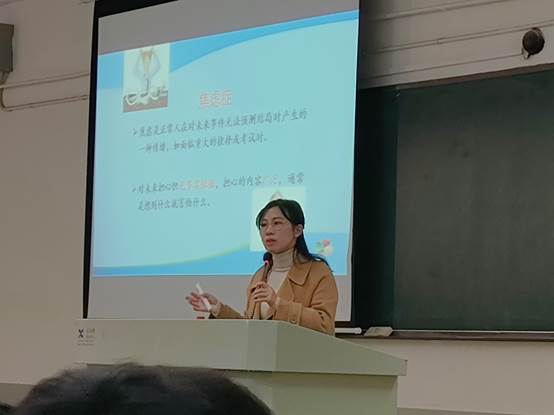 说明: E:\work\2021年下学期\九游·官方网站\心理委员培训照片\第五次心理委员培训\0 (13).jpg